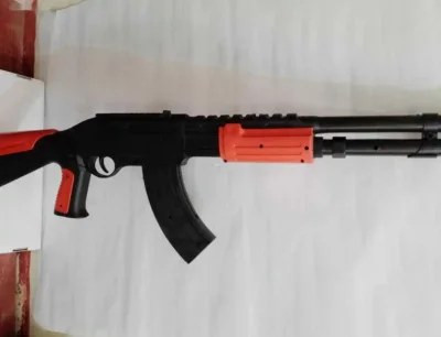 Автомат игрушечный крепкий