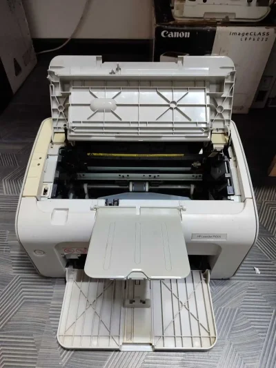 Принтер HP Laserjet 1010 — миниатюра 2