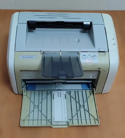 Принтер Hp LaserJet 1020 — миниатюра 2