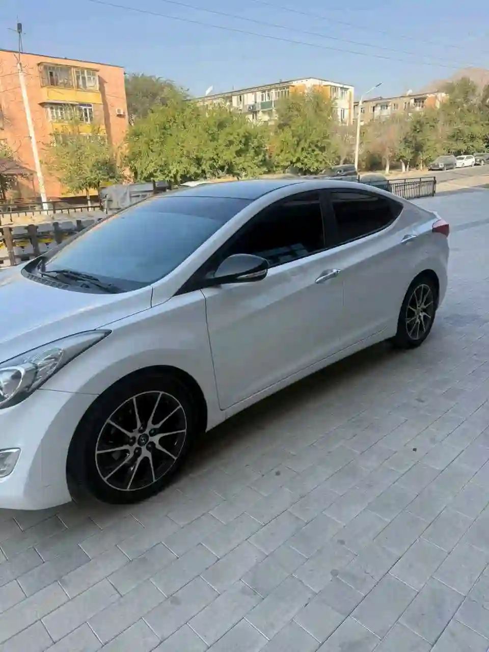 Hyundai Avante 2012 — миниатюра 2