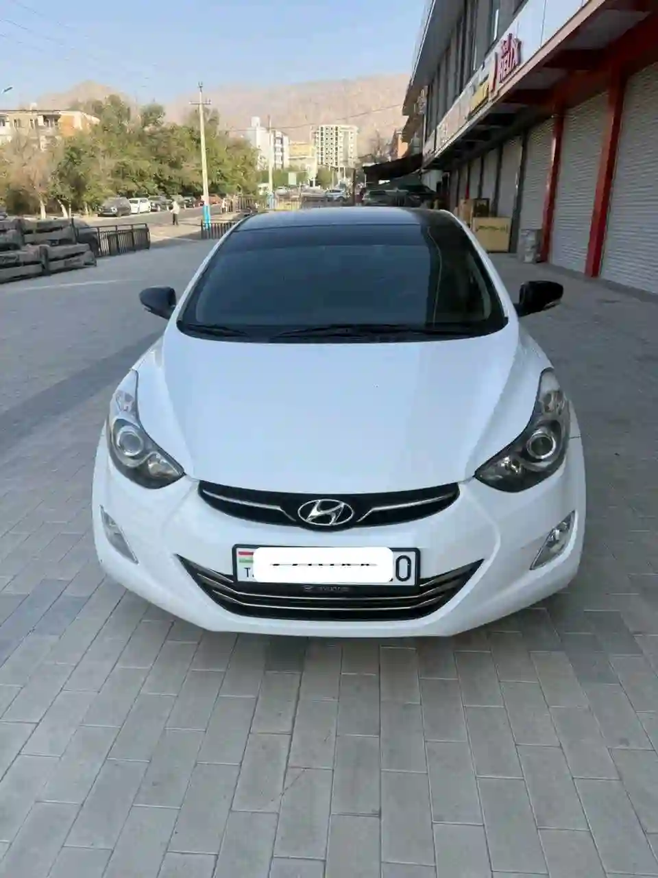 Hyundai Avante 2012
