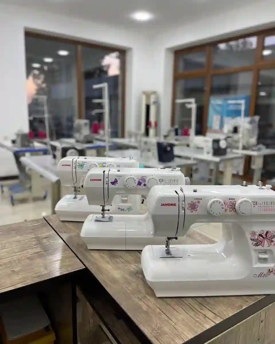 Мошинаи Дарздузи JANOME M20 — миниатюра 3