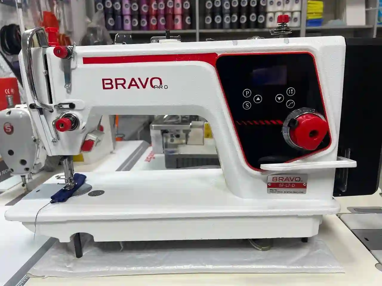 Мошинаи дарздӯзии BRAVO — миниатюра 5