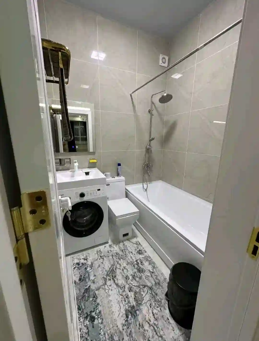 3-к квартира, 6 этаж, 80 м², 46 мкр — миниатюра 10