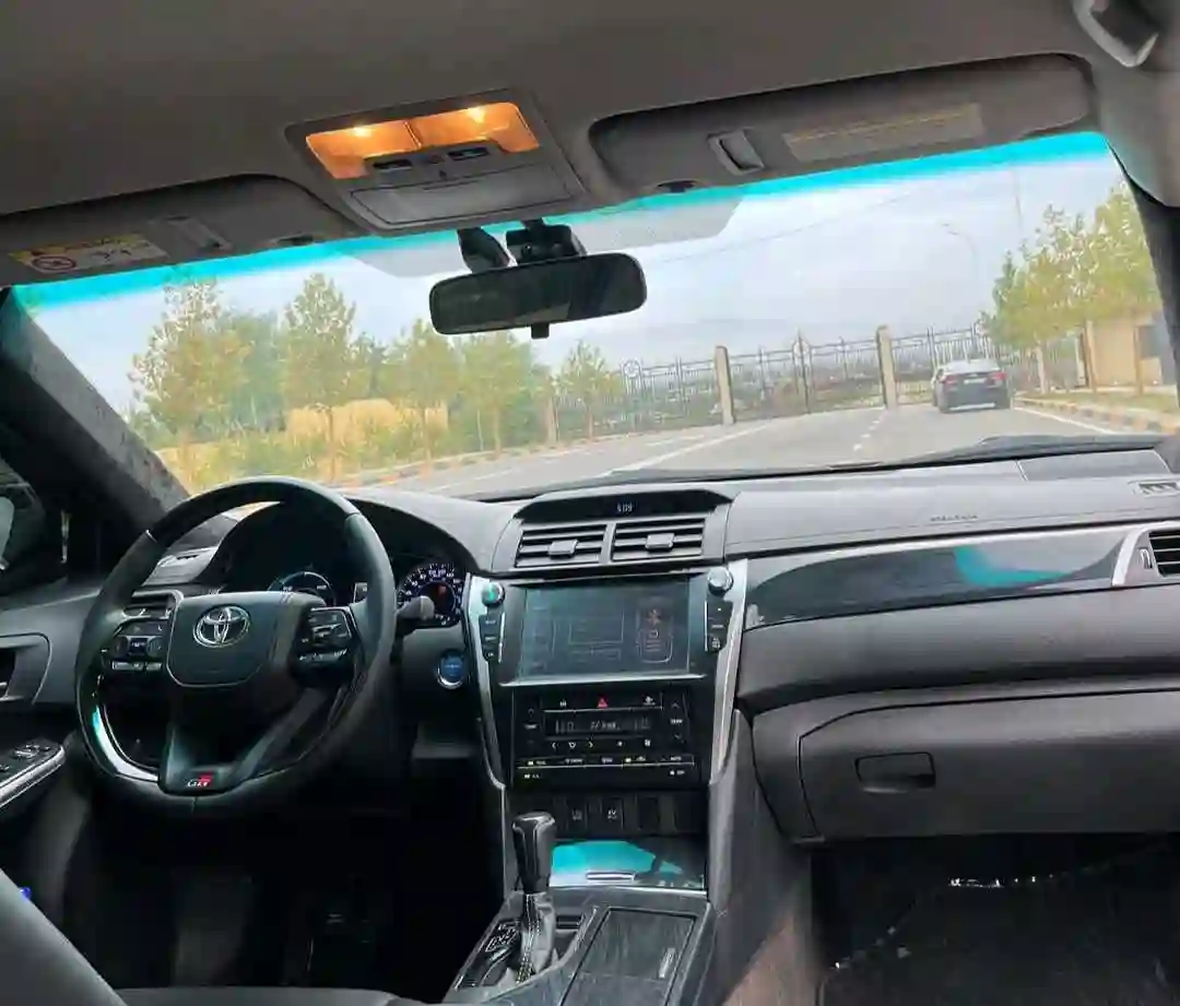 Toyota Camry 2015 — миниатюра 11