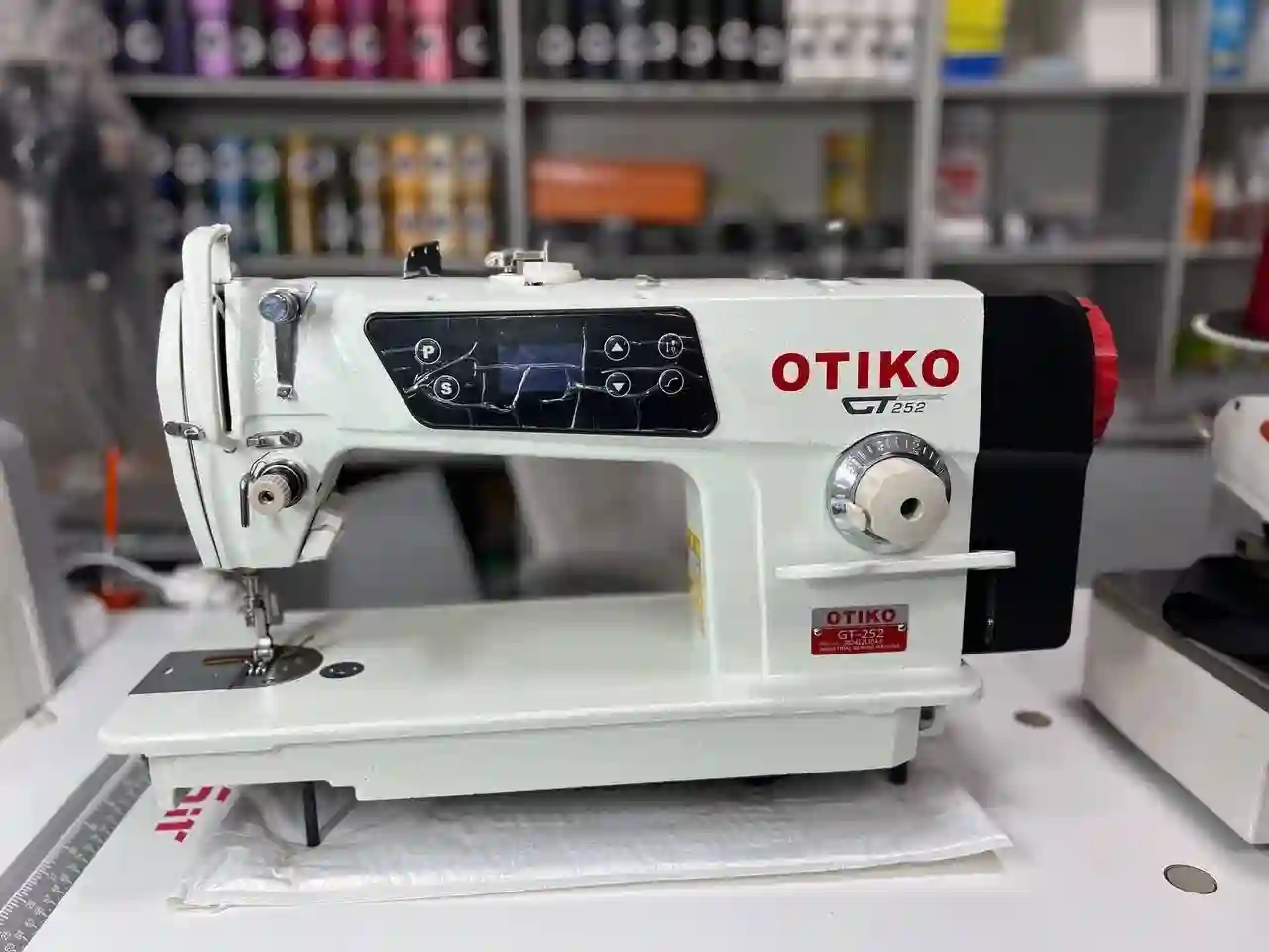 Мошинаи дарздӯзии OTIKO GT-252 — миниатюра 4