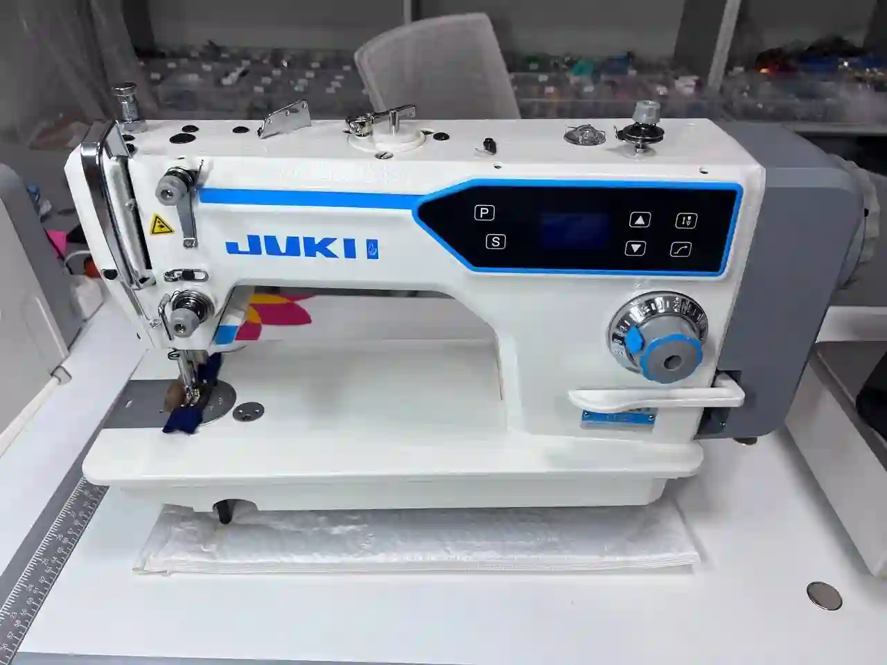 Мошинаи Дузандаги JUKII GT252  — миниатюра 4