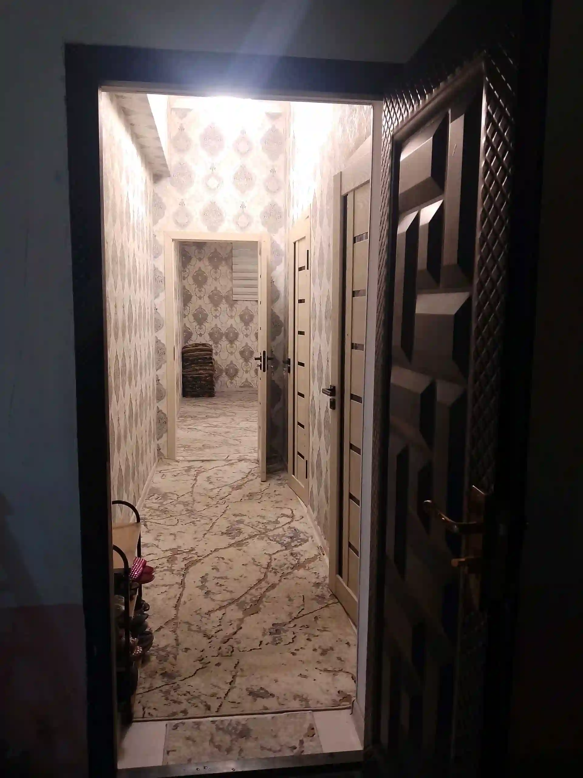 1-к квартира, Цокольный этаж, 24 м², гипразем — миниатюра 3