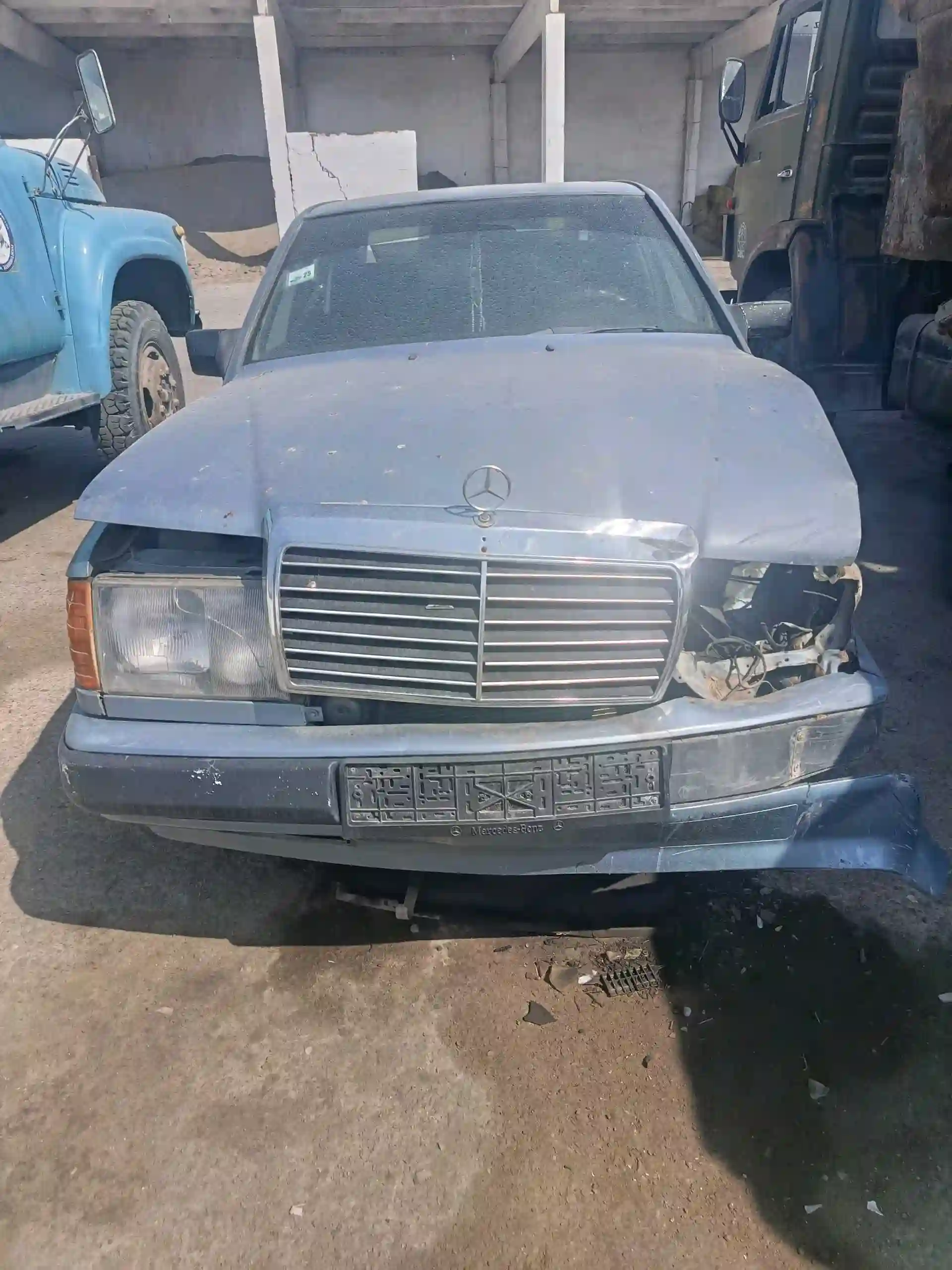 Mercedes-benz W124 1985 — миниатюра 3