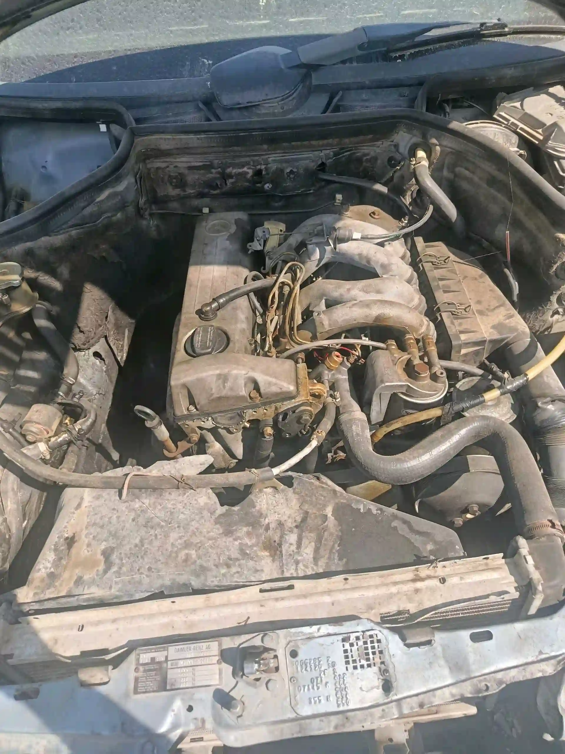 Mercedes-benz W124 1985 — миниатюра 2