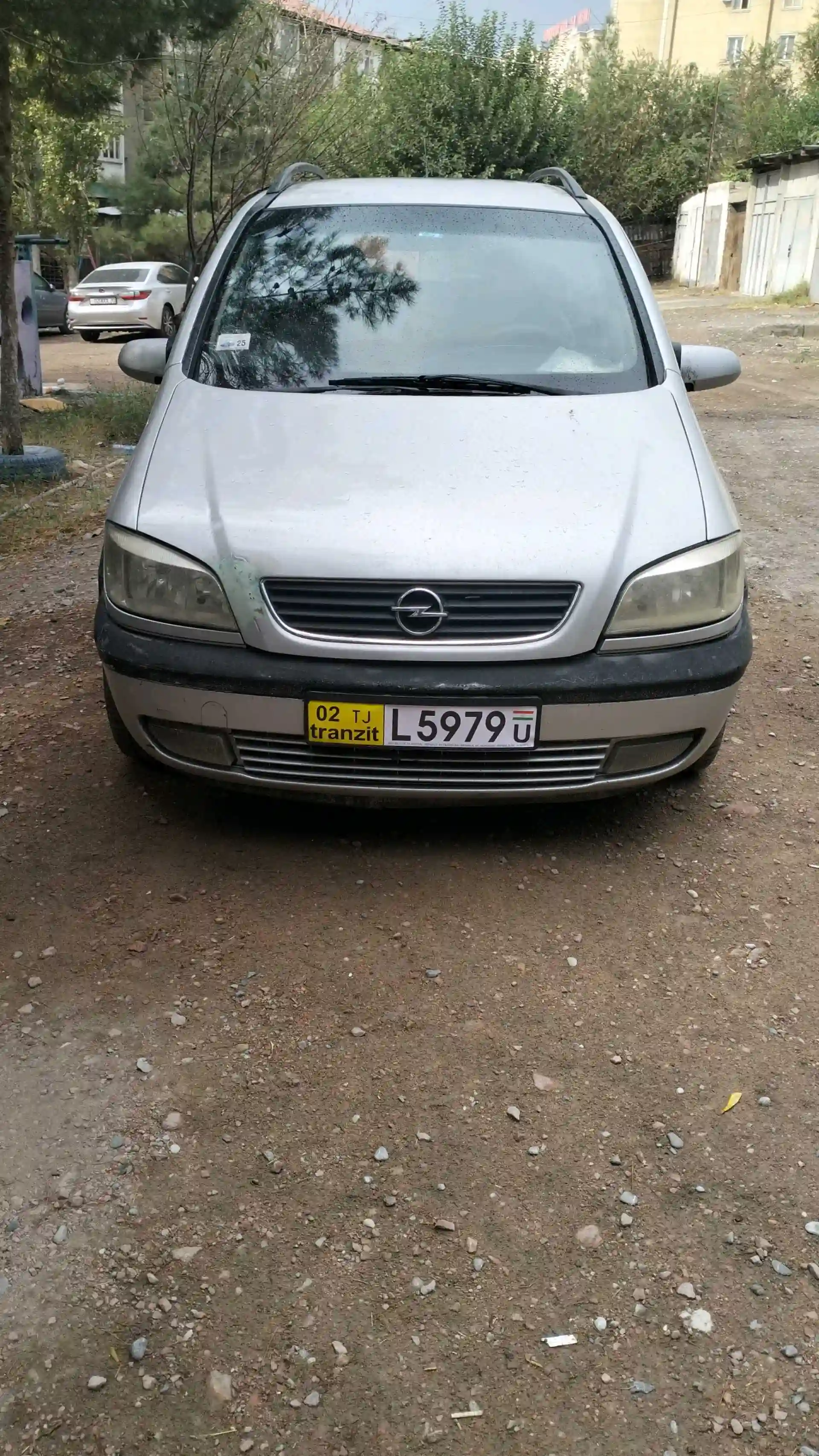 Opel Zafira 2000 — миниатюра 1