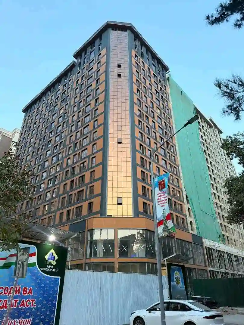 3-к квартира, 13 этаж, 96 м², Родоми 2 пеши мактаби 20 — миниатюра 1