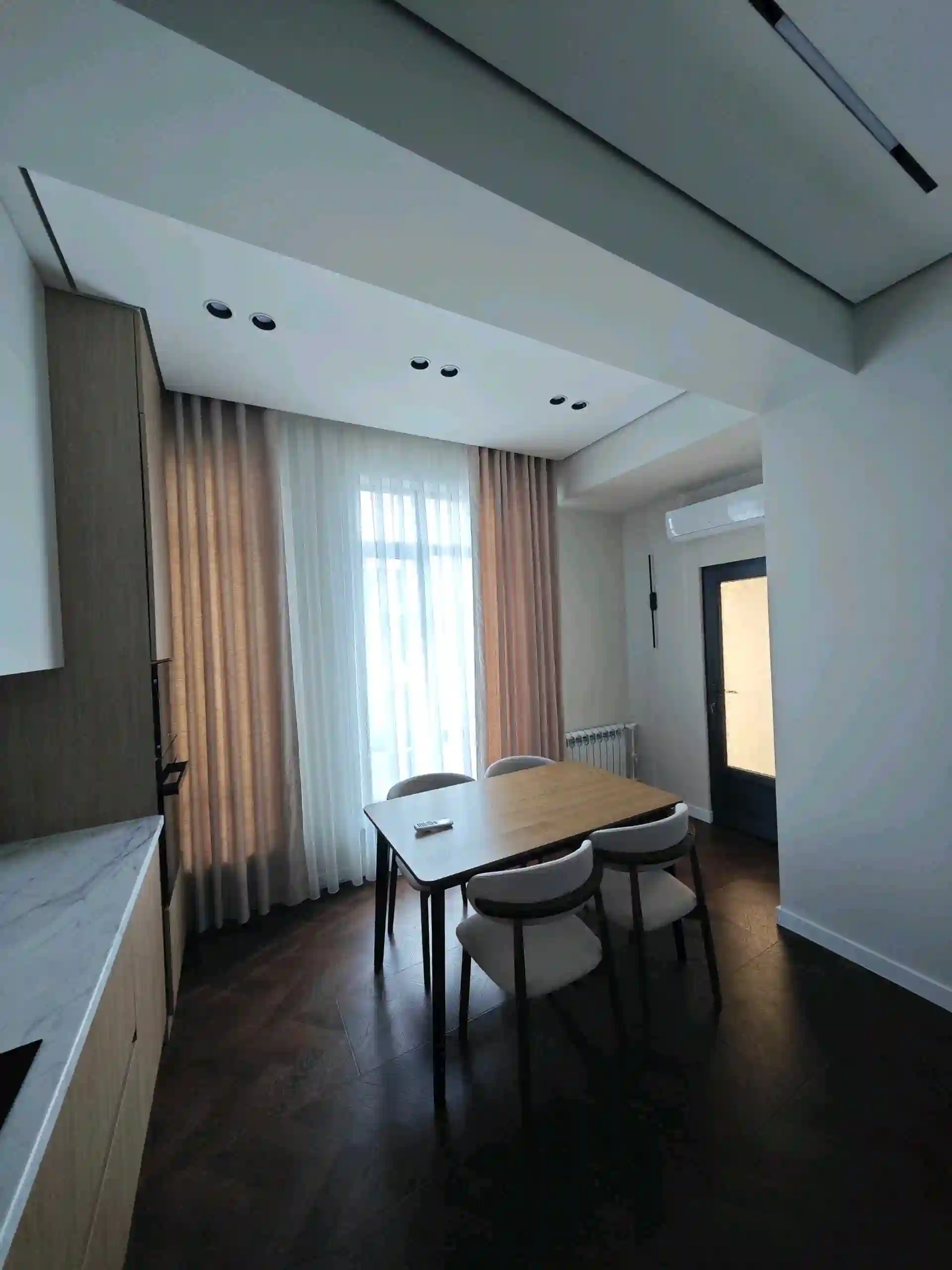3-к квартира, 11 этаж, 110 м², 33 микрорайон ру ба руи Лицеи умари хаем . — миниатюра 2