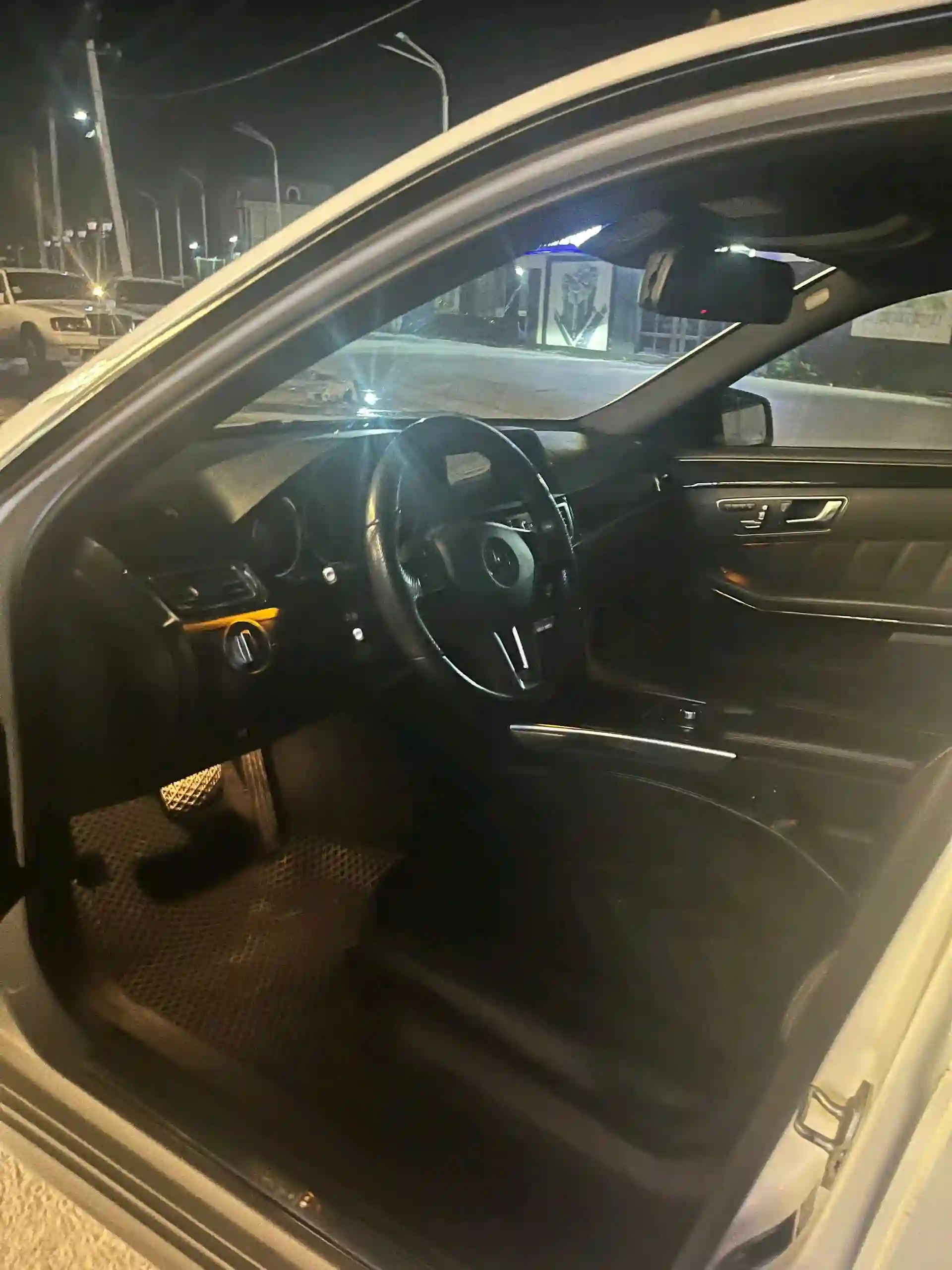 Mercedes-benz E class 2015 — миниатюра 8