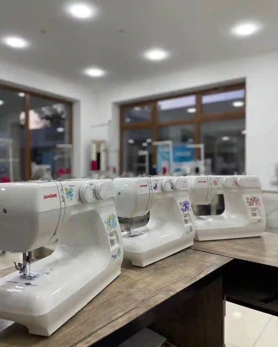 Мошинаи Дузандаги JANOME M20 — миниатюра 4