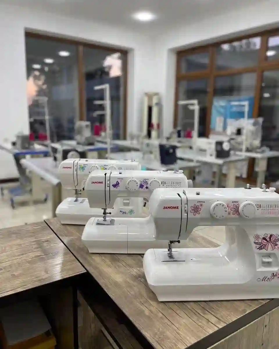 Мошинаи Дузандаги JANOME M20 — миниатюра 3