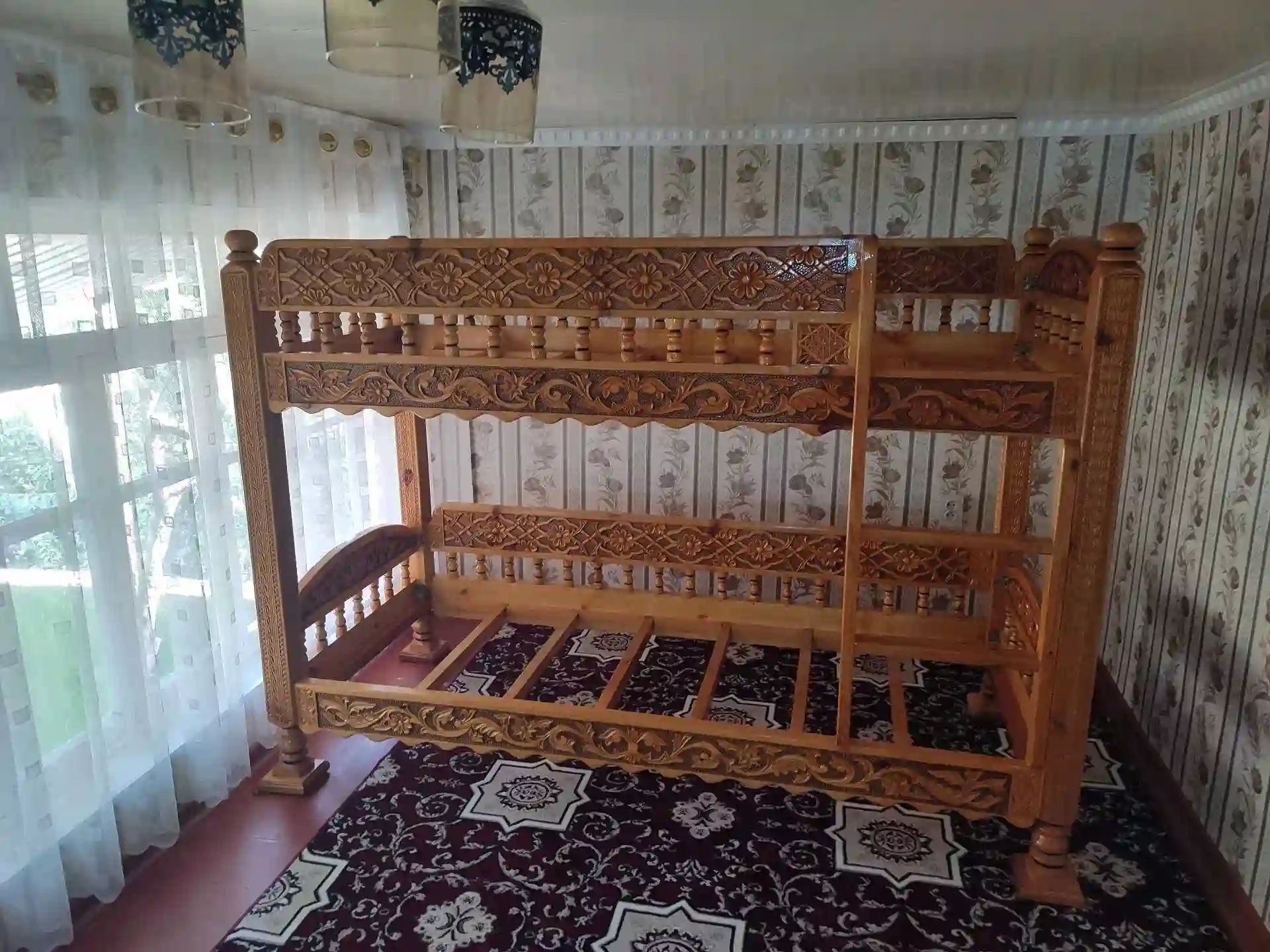 двухъярусная кровать 