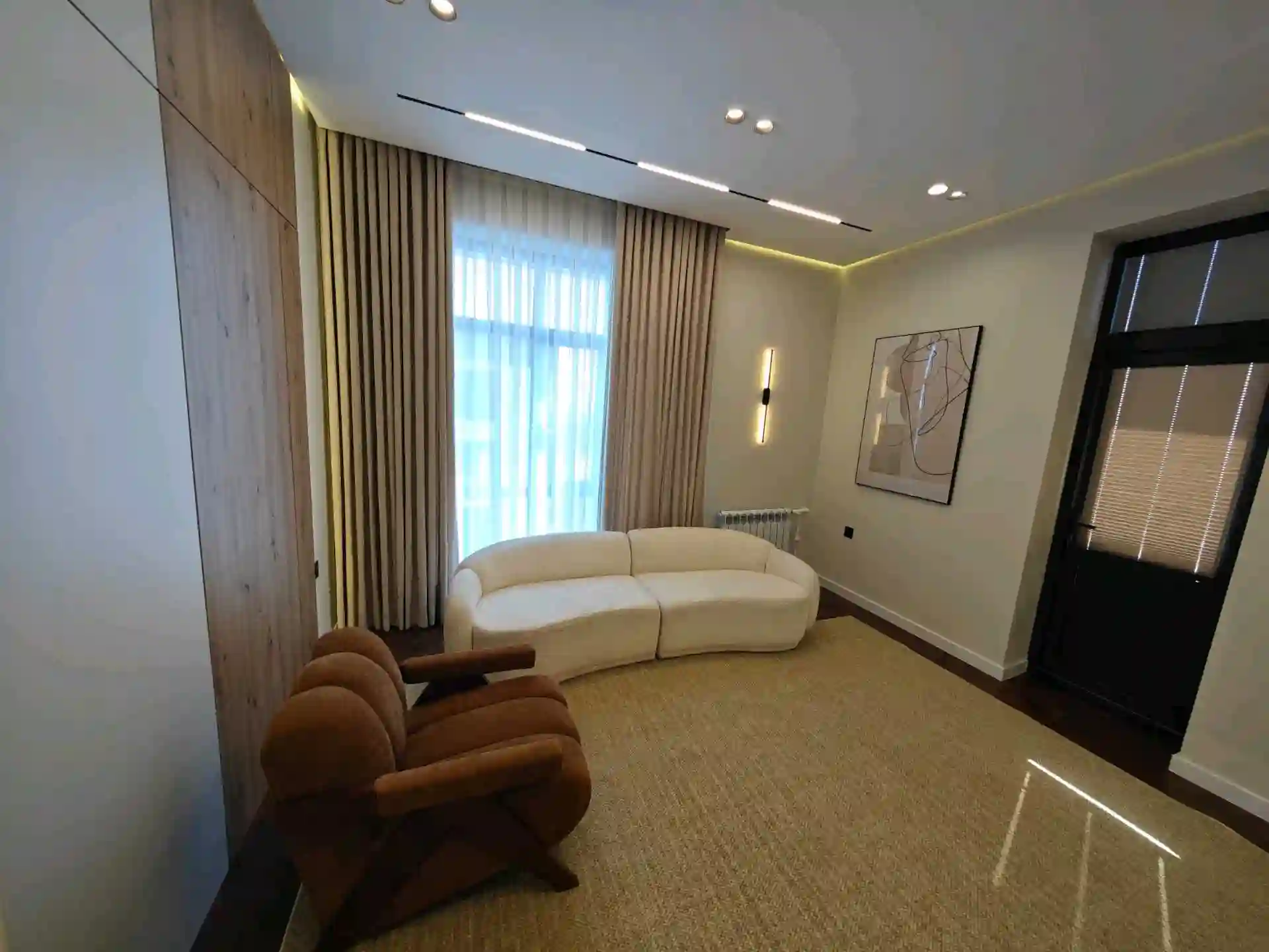 3-к квартира, 9 этаж, 106 м², 33 мкр Пшти лицеи Умари Хаем — миниатюра 14