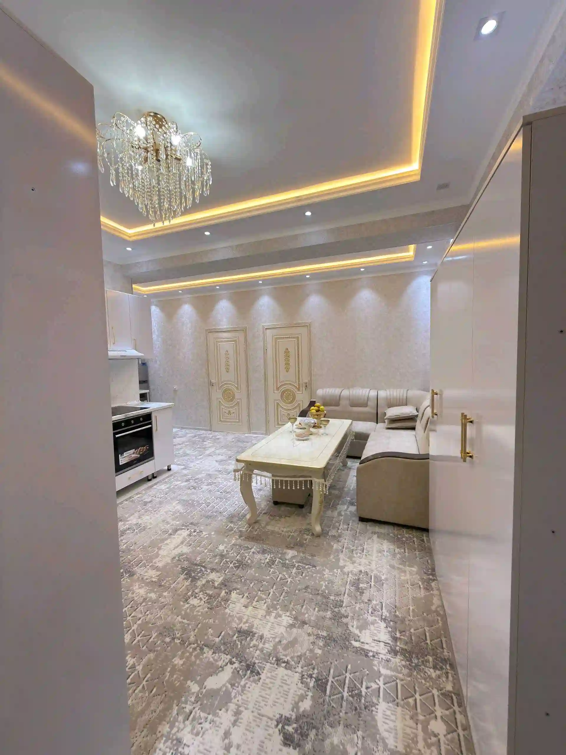 2-к квартира, 11 этаж, 72 м², 33Мкр — миниатюра 3