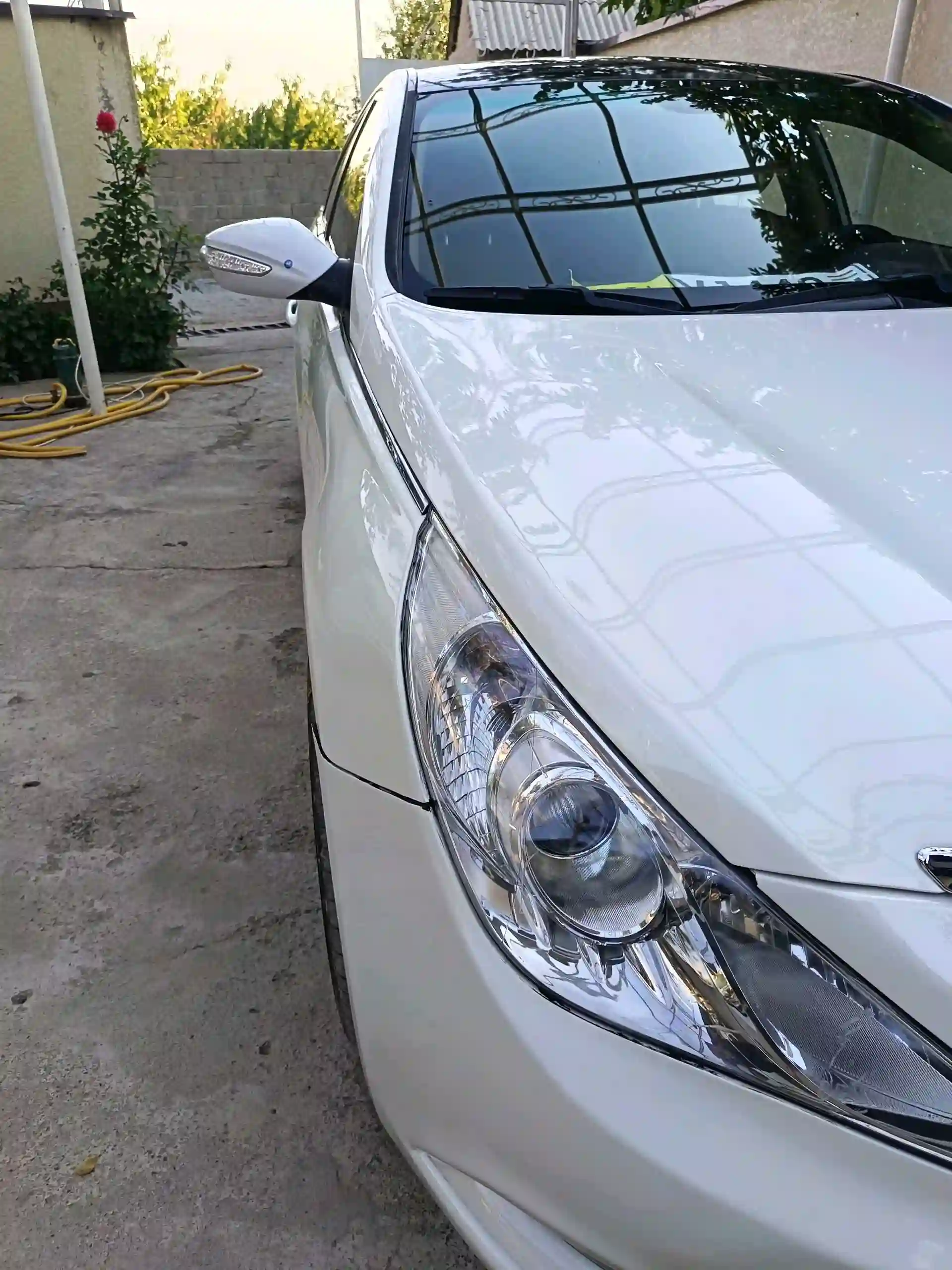 Hyundai Sonata 2010 — миниатюра 14