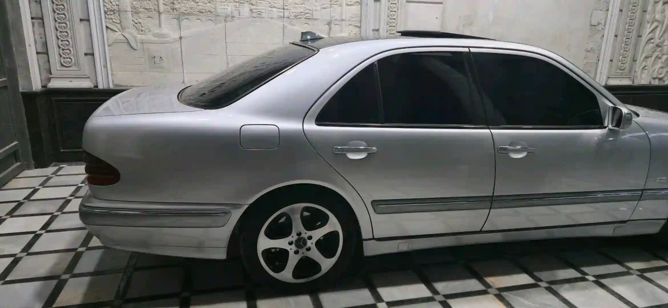 Mercedes-benz E class 2002 — миниатюра 2