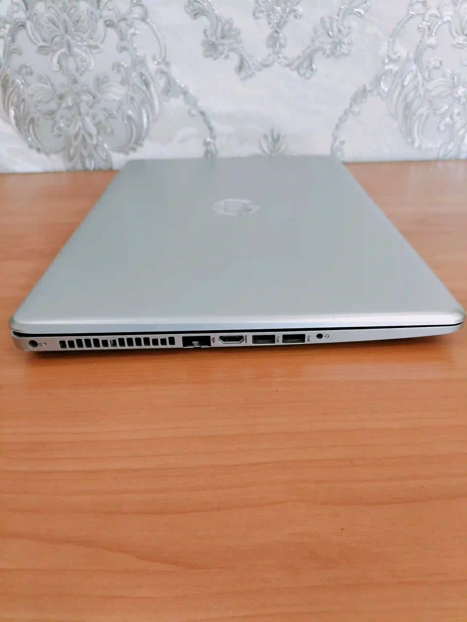 HP мощный ноутбук  — миниатюра 2