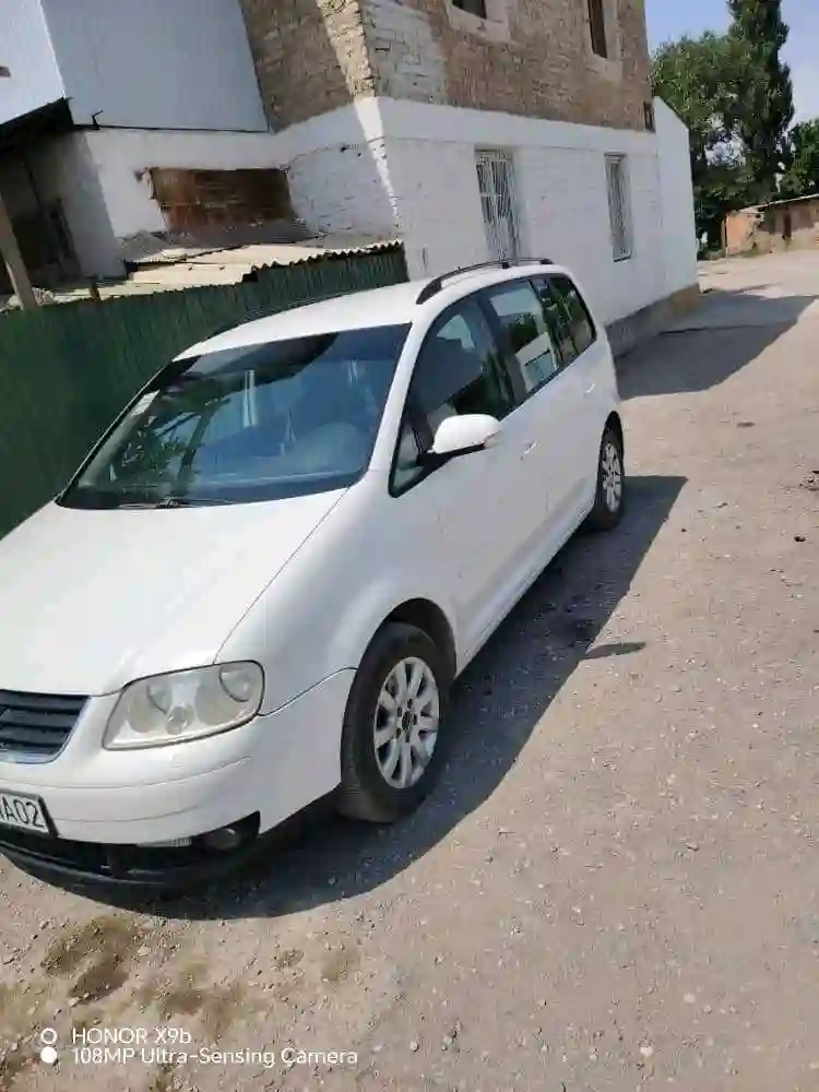 Volkswagen Touran 2006 — миниатюра 3