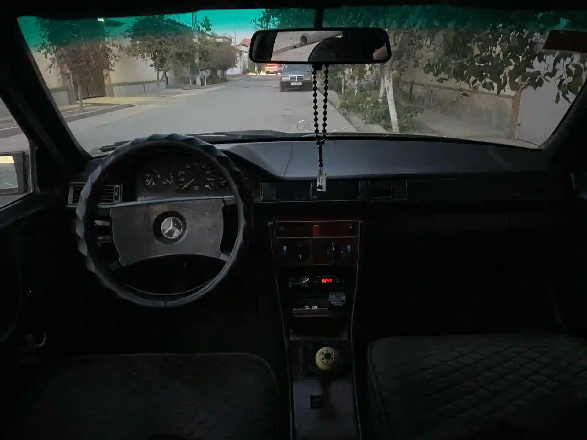 Mercedes-benz W124 1988 — миниатюра 5