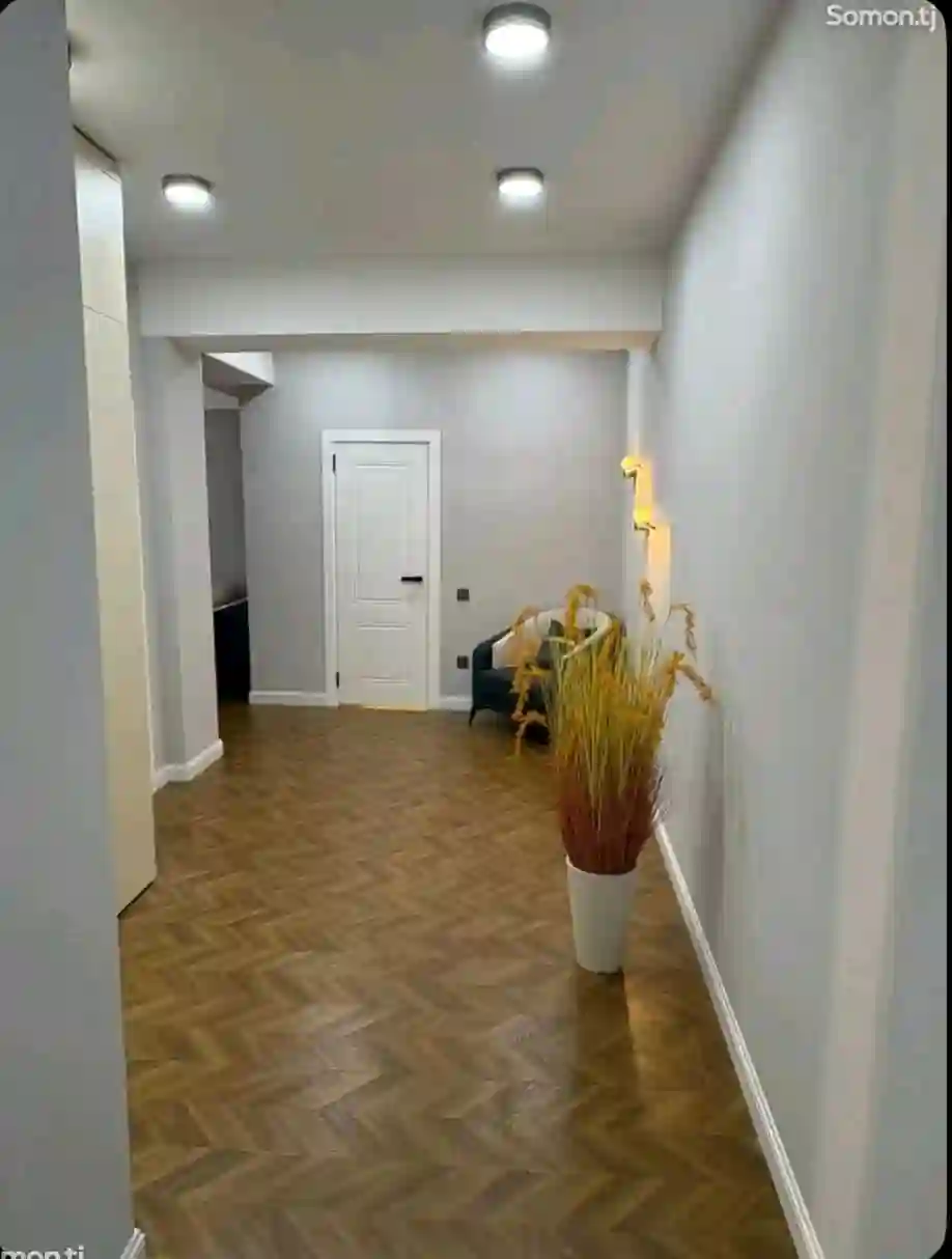 2-к квартира, 8 этаж, 70 м², 20 - мкр — миниатюра 5