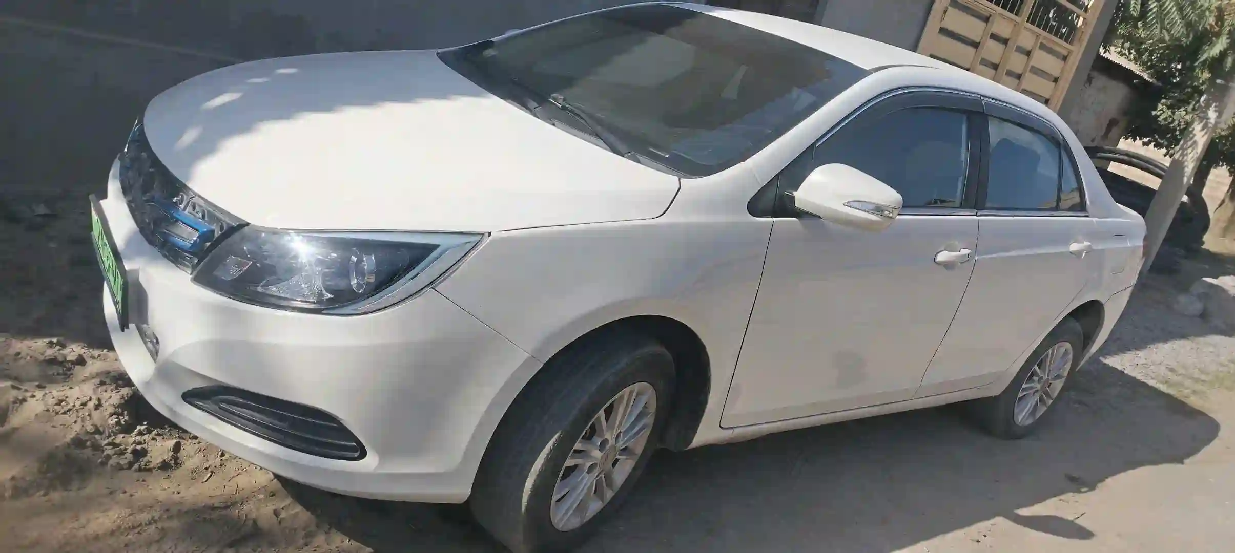 BYD E2 2020 — миниатюра 4