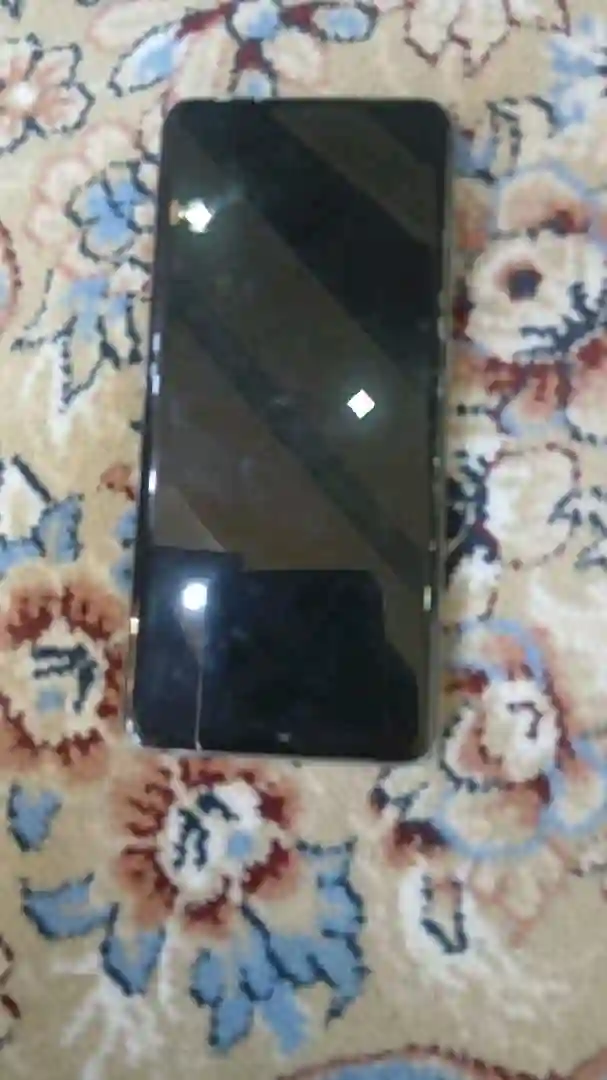 Samsung Galaxy s20 128 gb — миниатюра 2