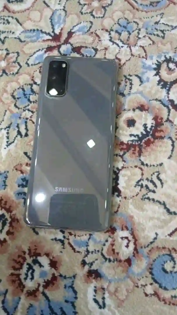 Samsung Galaxy s20 128 gb — миниатюра 1