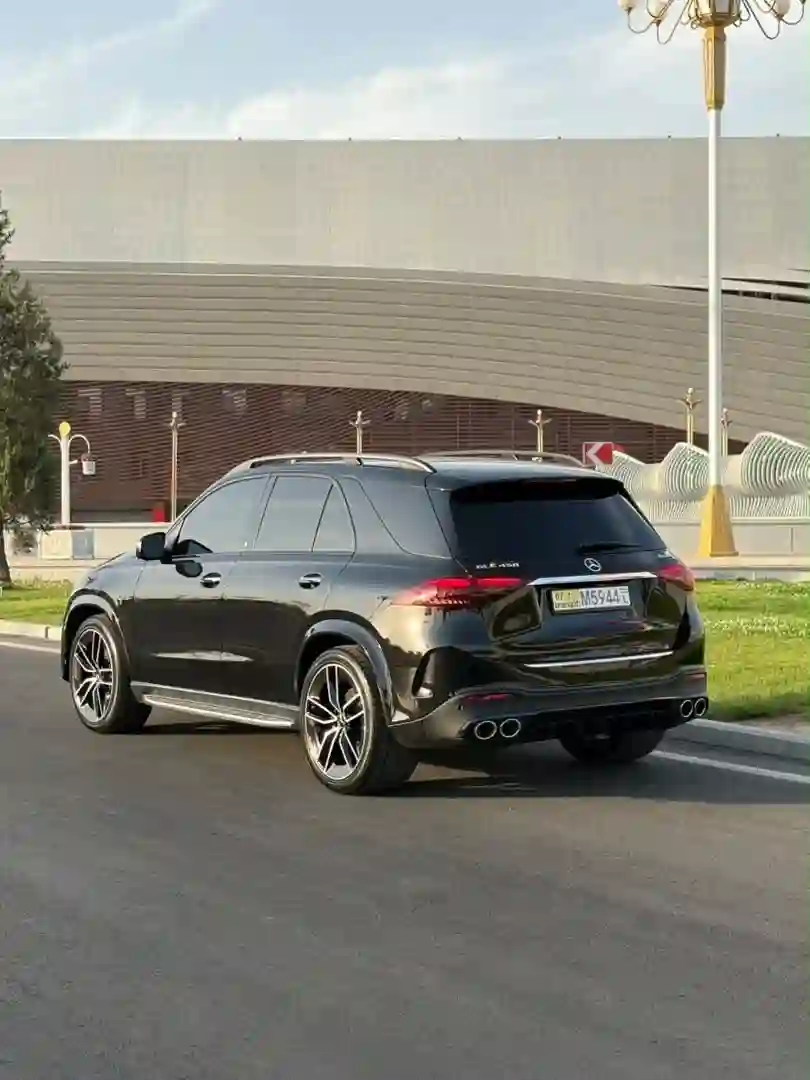 Mercedes-benz Gle class 2024 — миниатюра 6
