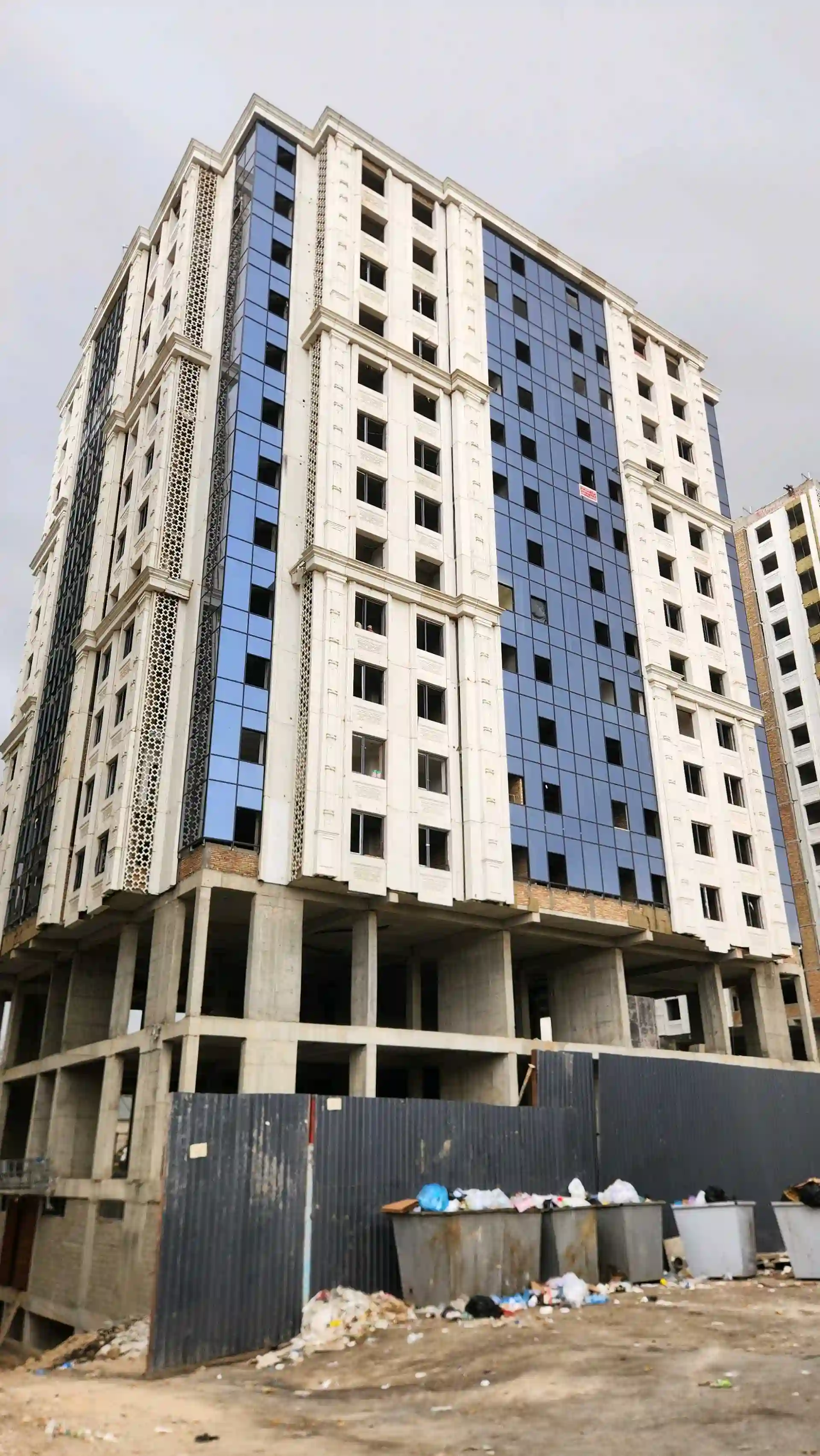 3-к квартира, 10 этаж, 114 м², Хона дар старый аэропорт — миниатюра 1