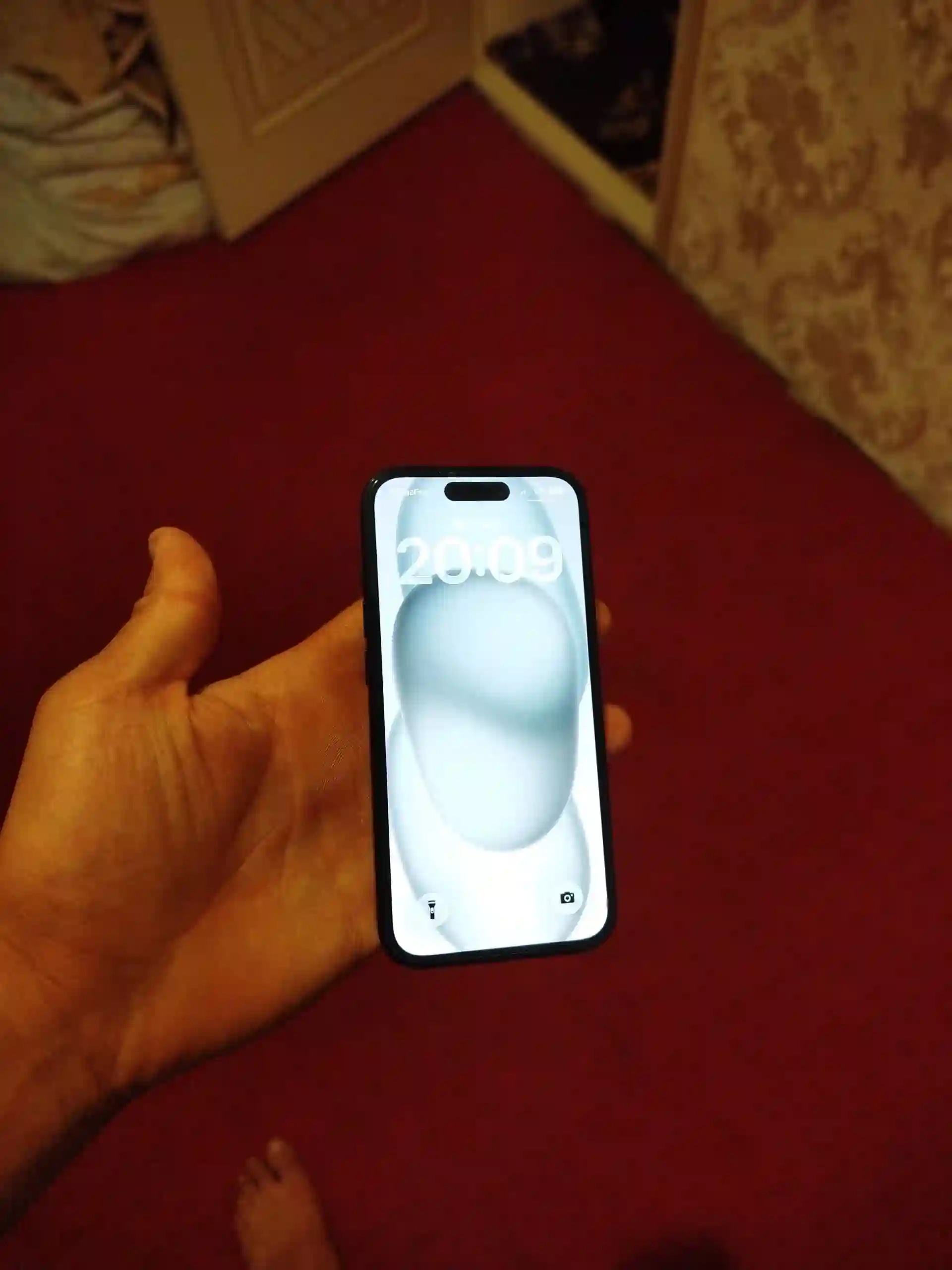 Apple IPhone 15 128 gb — миниатюра 1