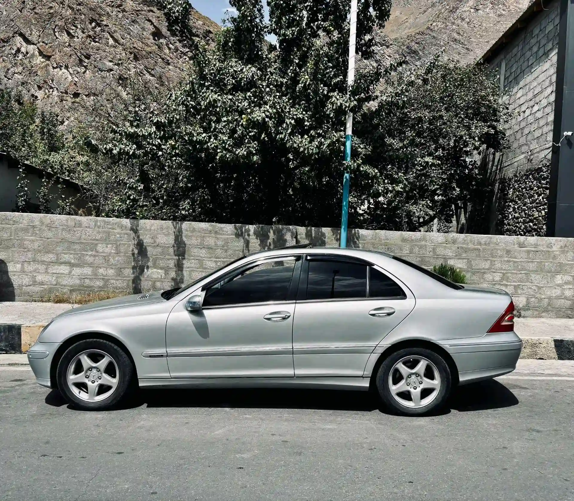 Mercedes-benz C class 2001 — миниатюра 4