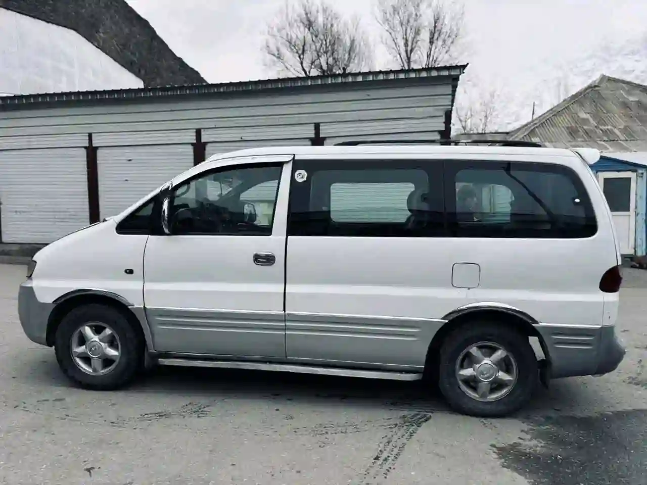 Hyundai Starex 2001 — миниатюра 3