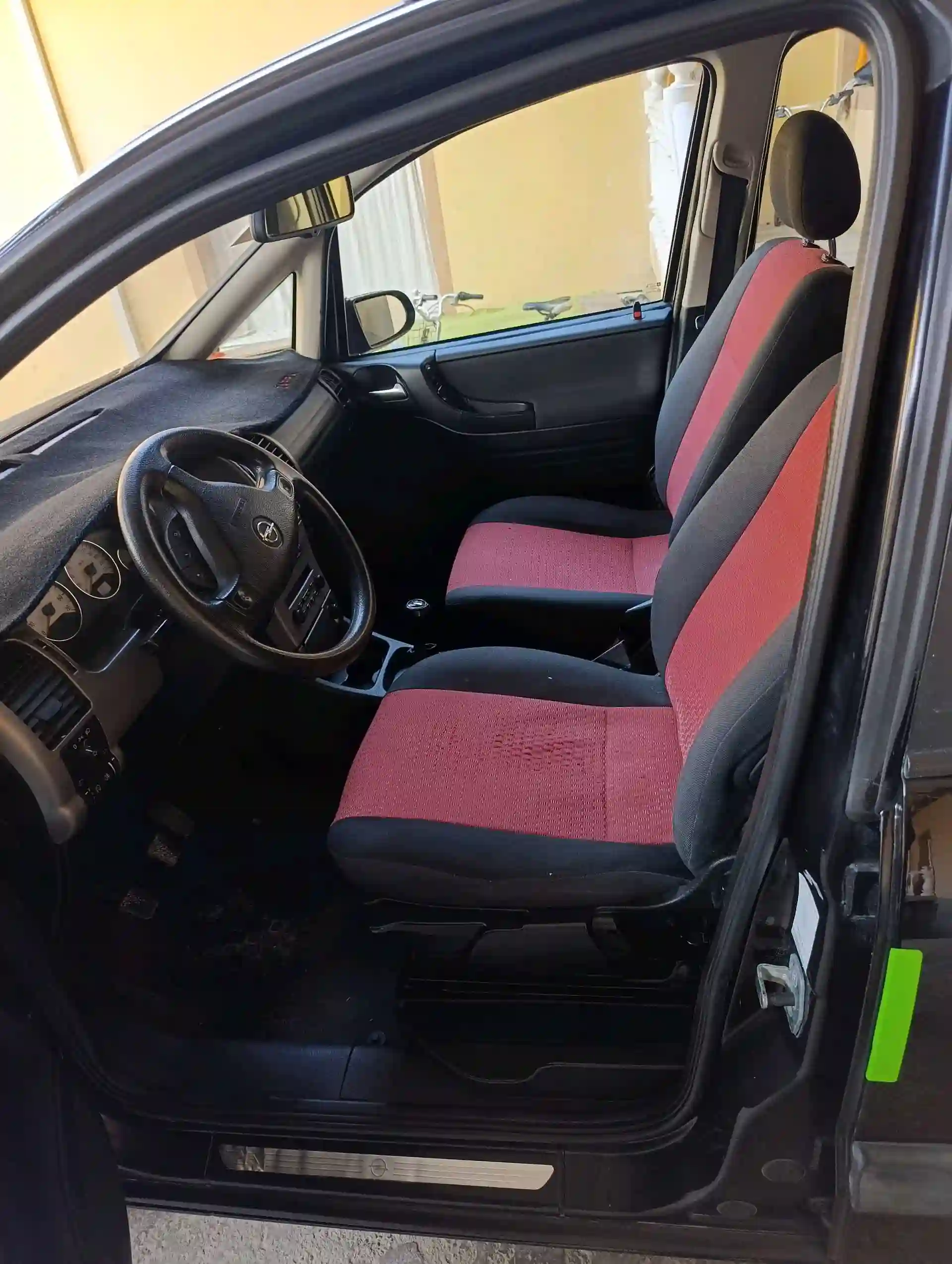 Opel Zafira 2004 — миниатюра 3