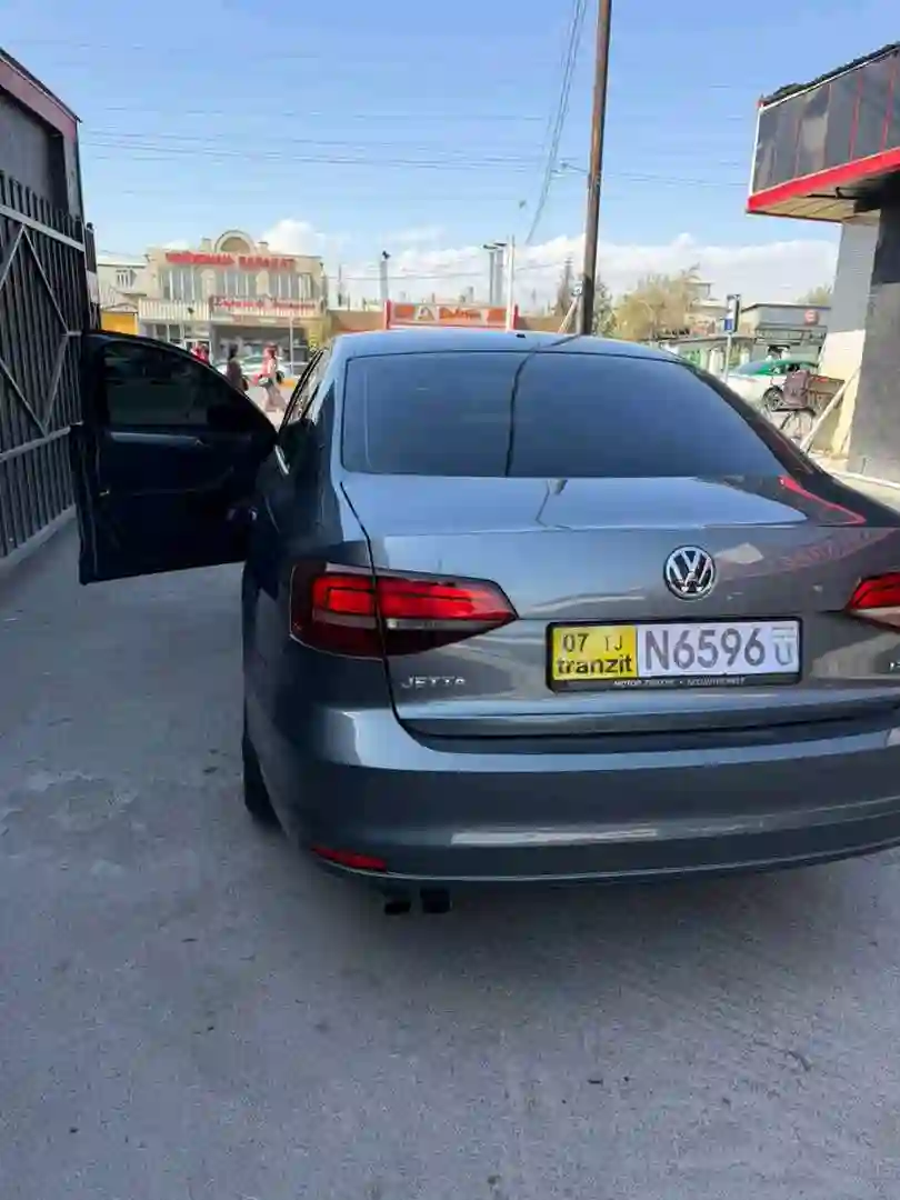 Volkswagen Jetta 2016 — миниатюра 2