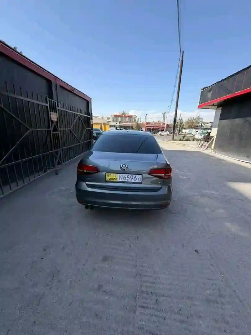 Volkswagen Jetta 2016 — миниатюра 7