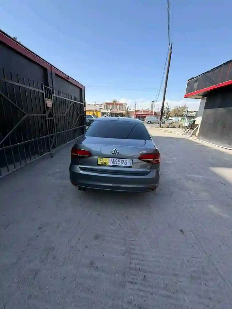 Volkswagen Jetta 2016 — миниатюра 13