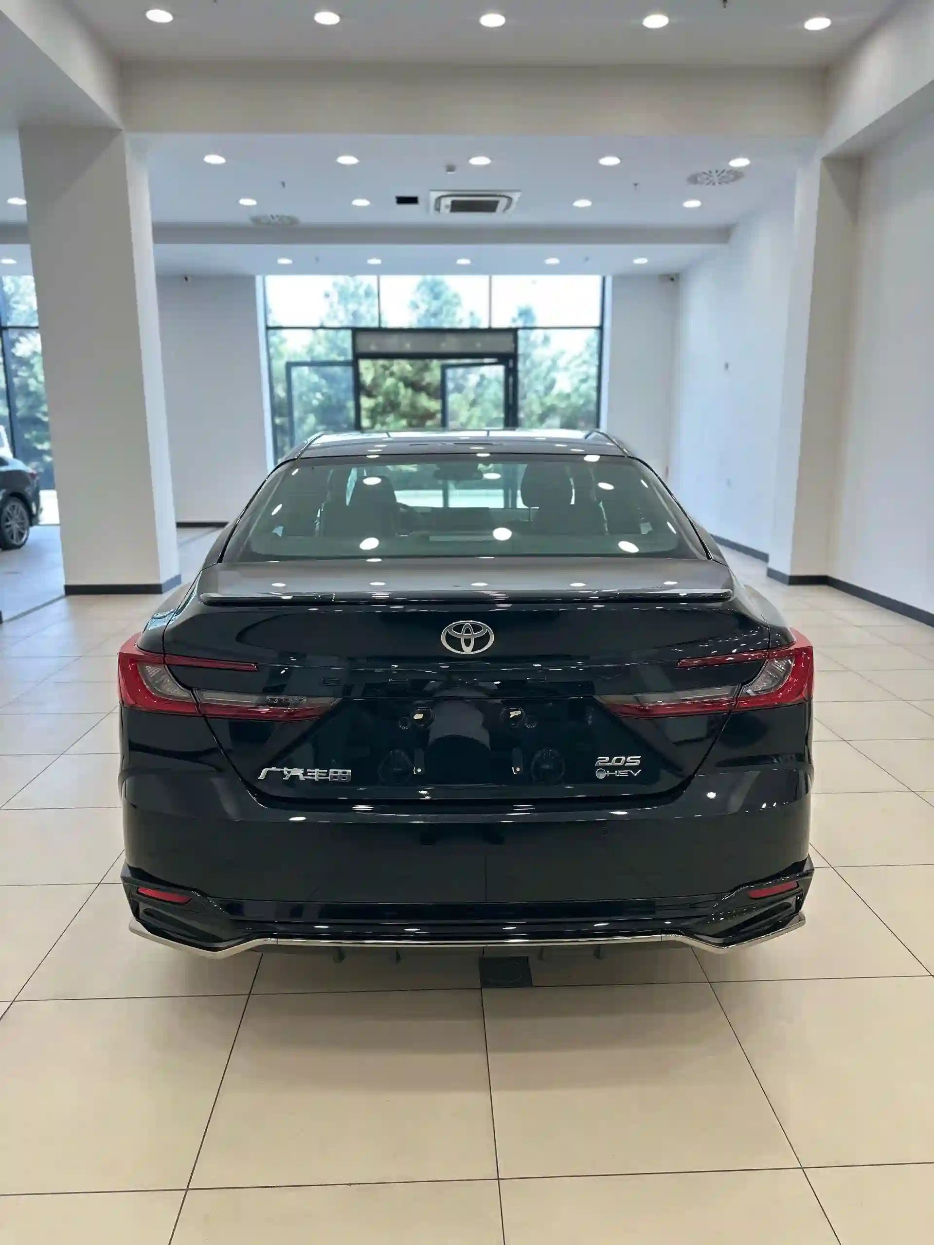 Toyota Camry 2026 — миниатюра 4