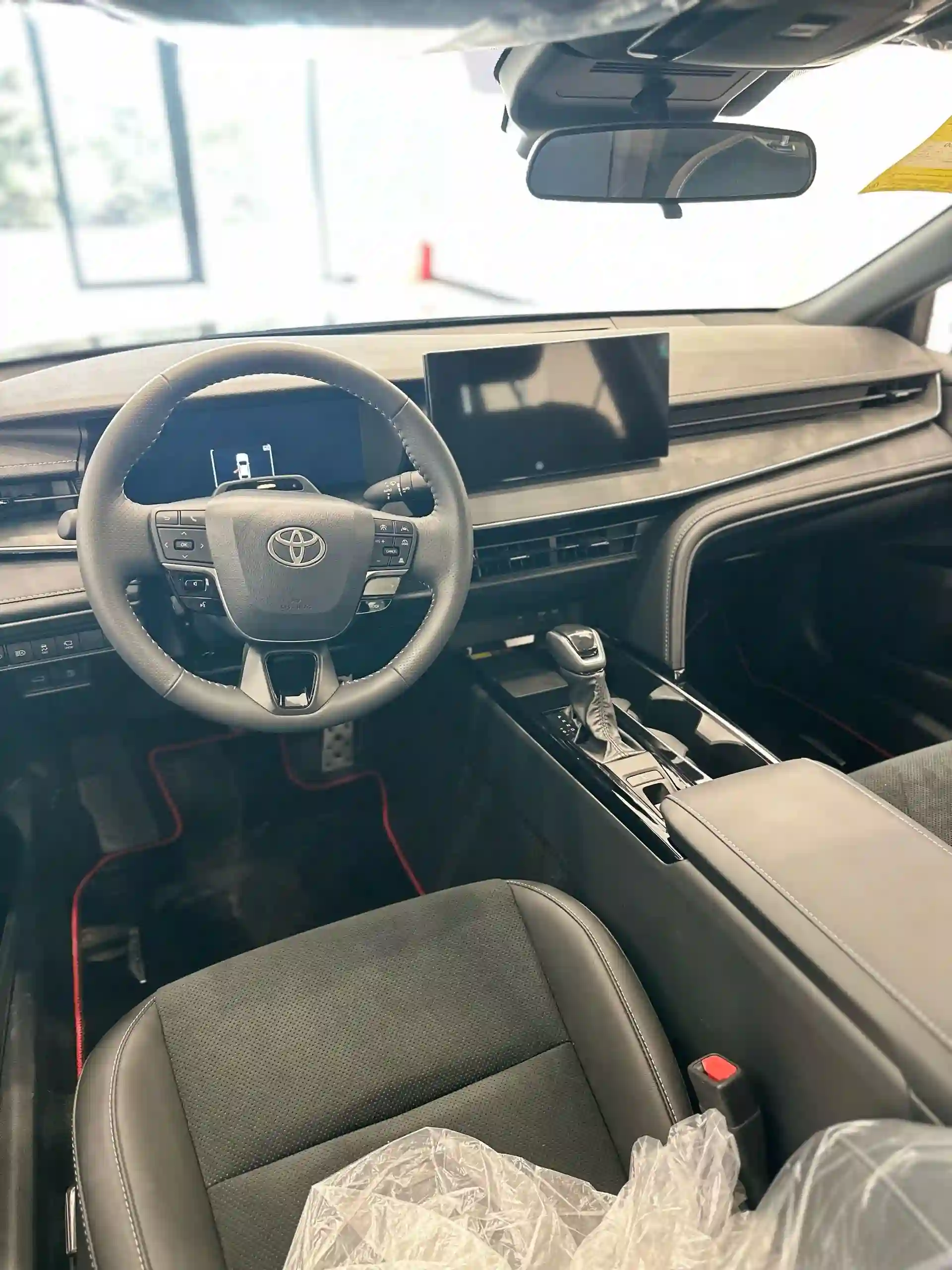 Toyota Camry 2026 — миниатюра 10