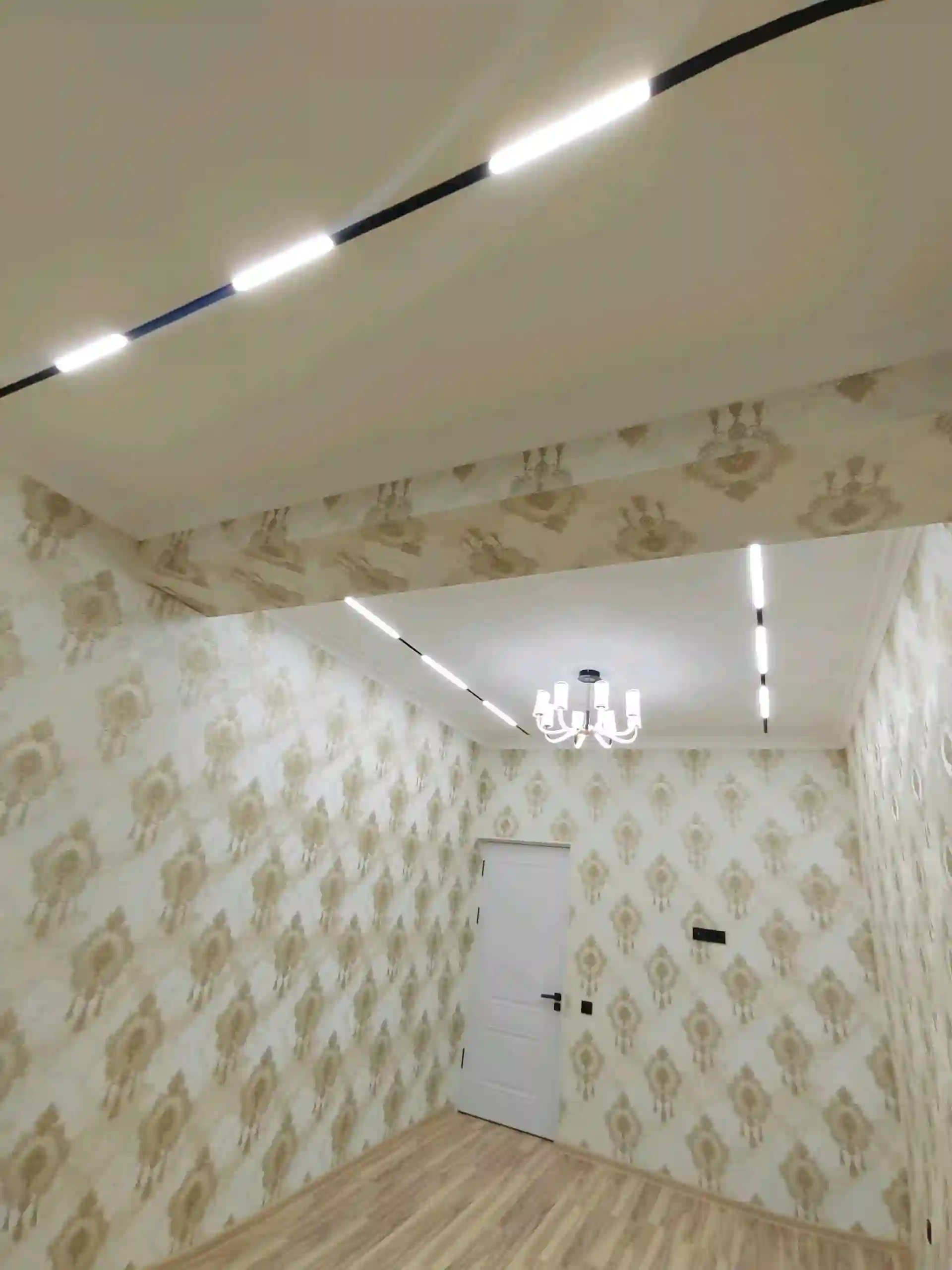 2-к квартира, 14 этаж, 43 м², Маладиёжний — миниатюра 3