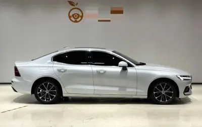 Volvo S60, 2022