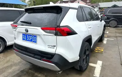 Toyota RAV 4, 2022