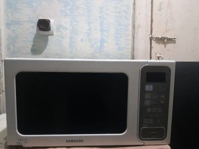 Микроволновая печь с грилем Samsung — миниатюра 5