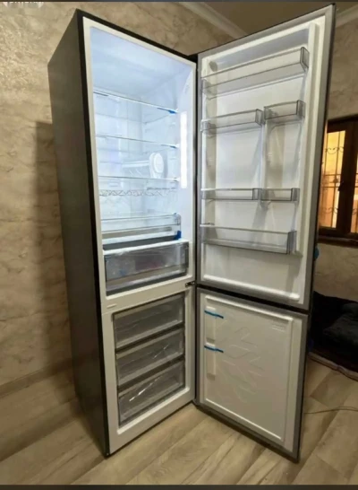 Холодильник no Frost Cristal 1.85см — миниатюра 2