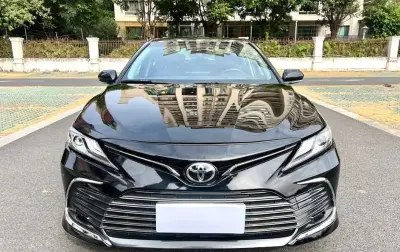 Toyota Camry, 2023