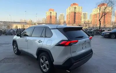 Toyota RAV 4, 2021 — миниатюра 6